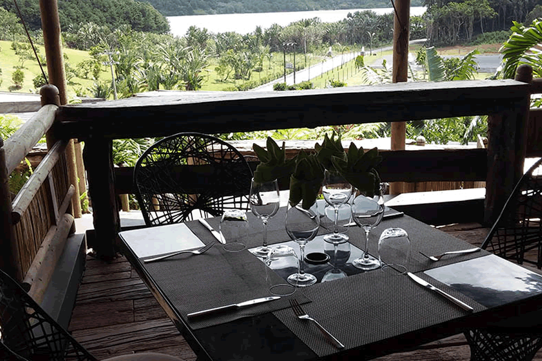 An Evening at 7 Cascades Lodges