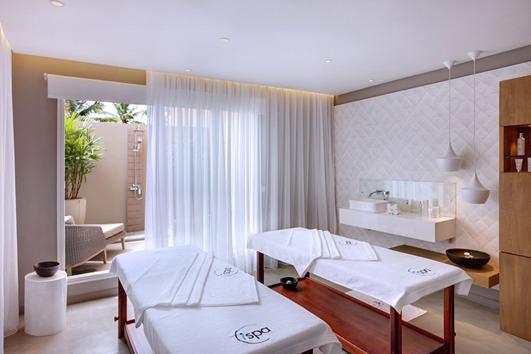 Hot Oil Massage at I Spa by The Address
