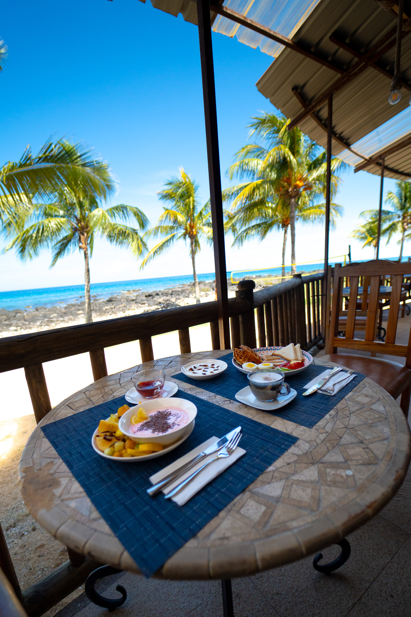 Day Pass | Room | Lunch & Alcoholic Drinks | Sunset Reef Resort & Spa