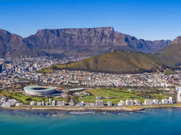 Nov to Dec 2026-CAPE TOWN HIGHLIGHTS — Montagnes, Manchots et Vignobles