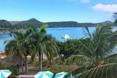 Oasis Vacances Guesthouse – Rodrigues — Half board + 1 full day tour + Île aux Cocos (with lunch) — 7–10 Pax